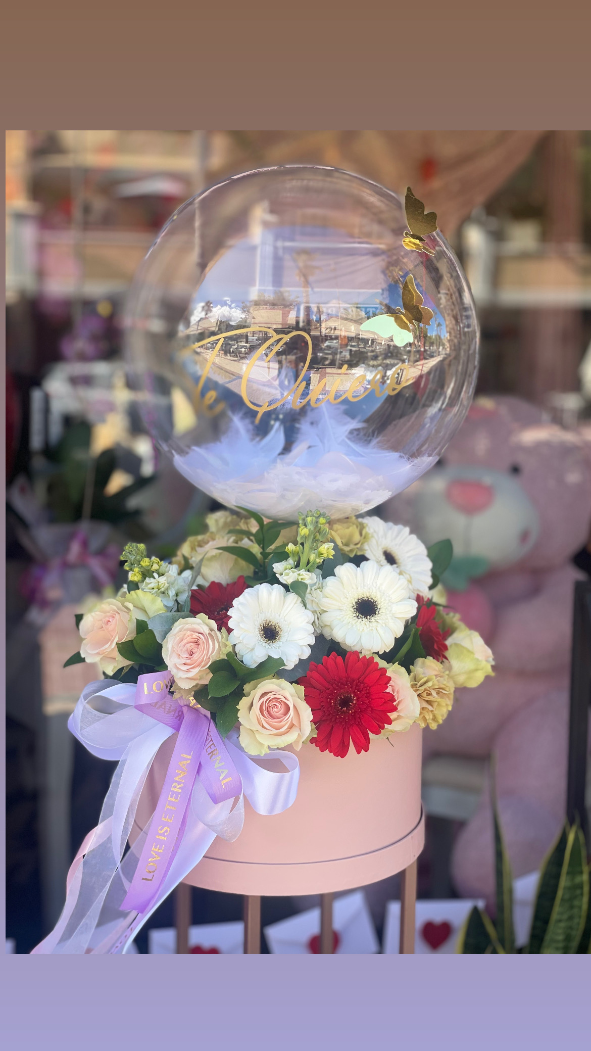 Globos y flores